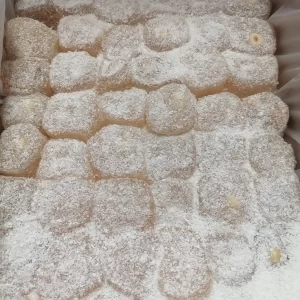 Локум с лешници